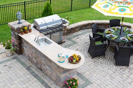 Outdoor Kitchens Thumbnail